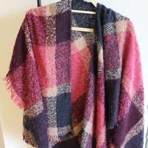 Francesca's Collection Poncho